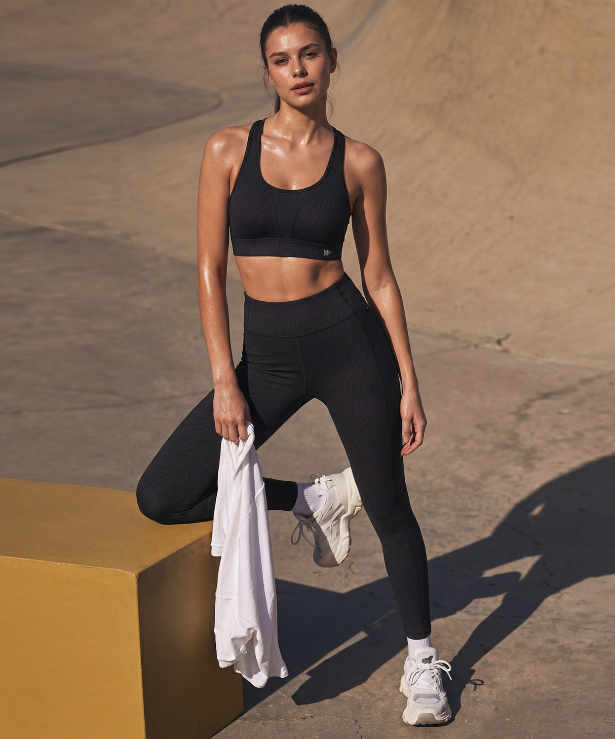 Black Textured High Impact Leggings With Pockets 25inches | High-Impact Support Best For Running, HIIT & Training