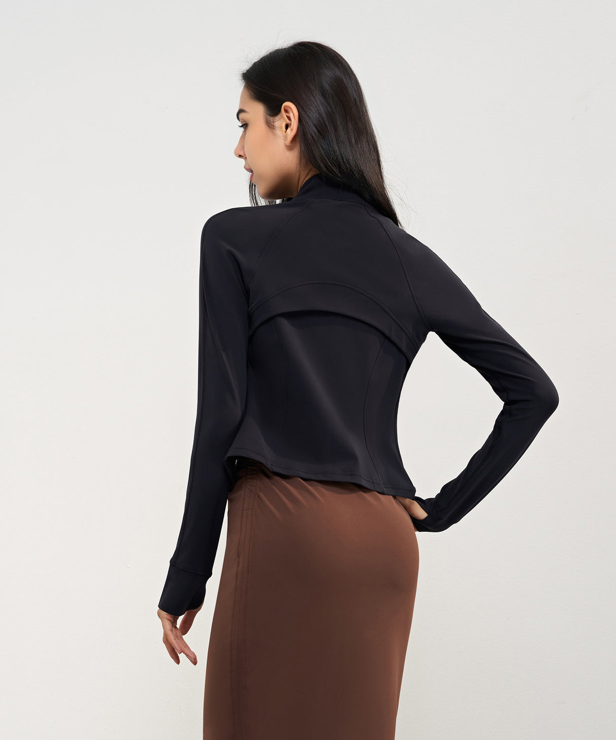 Anywhere Slim-fit active jacket with mesh back panel | Women's Sports Jacket