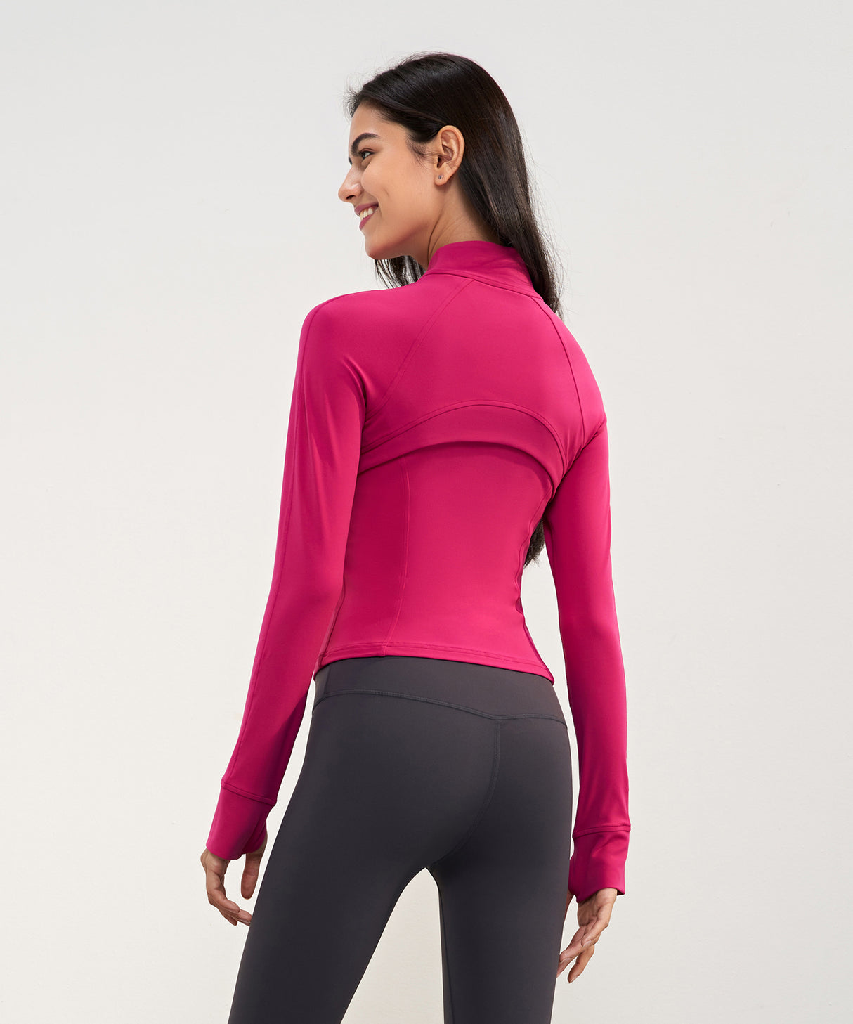 Anywhere Slim-fit active jacket with mesh back panel | Women's Sports Jacket