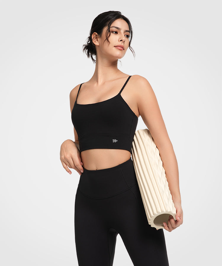 Gepolsterter Yoga-BH mit geformtem U-Ausschnitt und Riemchen | Leicht stützender Sport-BH für Damen Gepolsterter Yoga-BH mit geformtem U-Ausschnitt und Riemchen | Leicht stützender Sport-BH für Damen