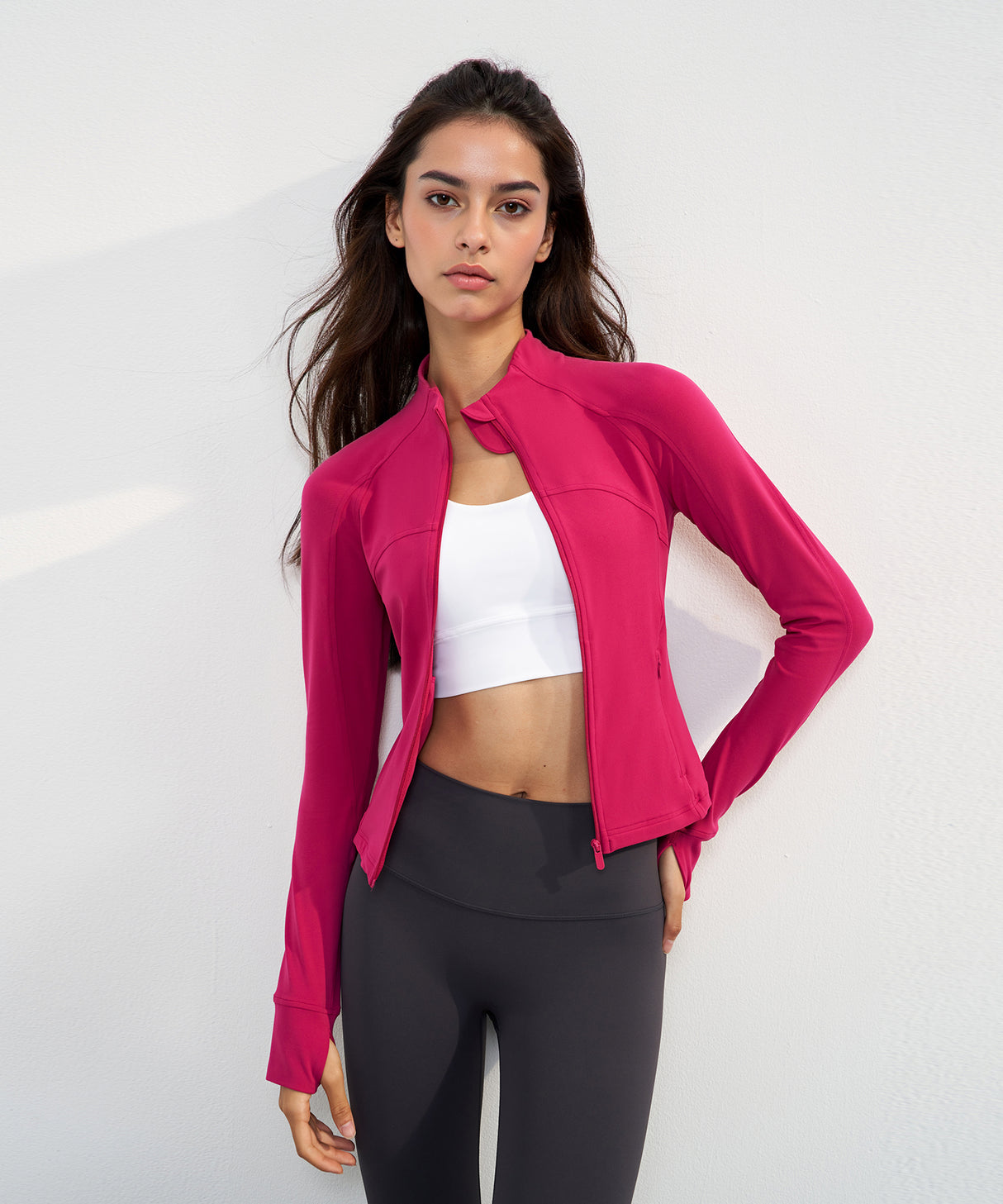 Anywhere Slim-fit active jacket with mesh back panel | Women's Sports Jacket