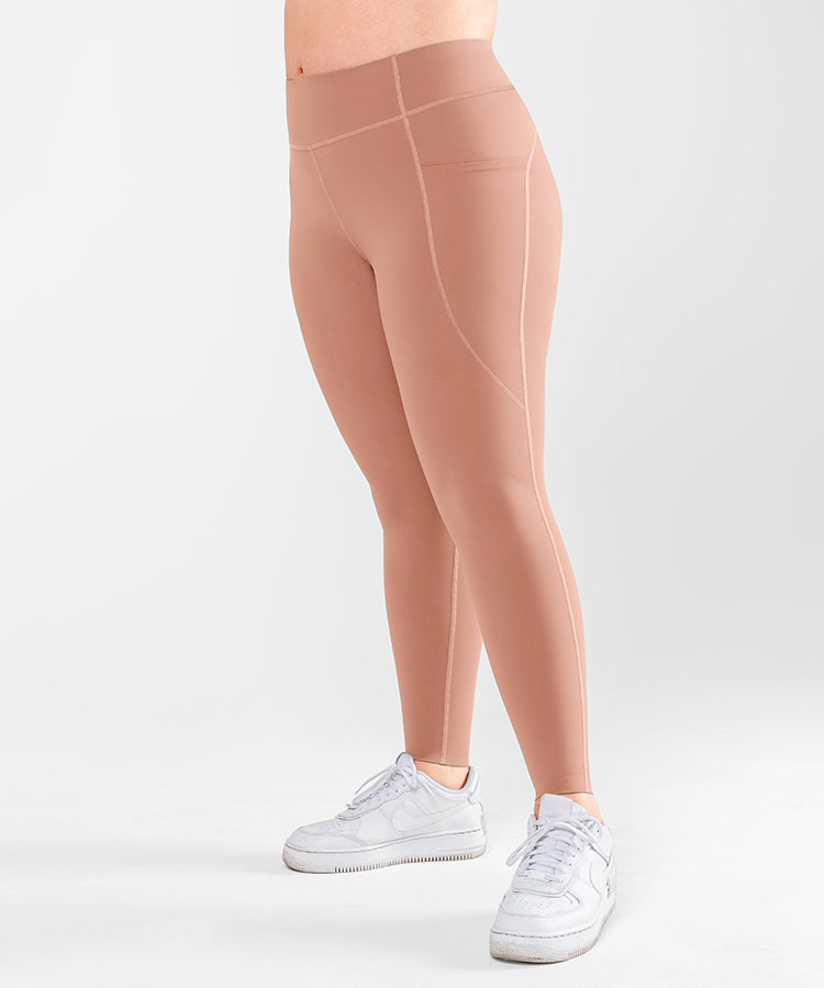 Leggings da corsa elasticizzati con tasche a vita alta Sculpt, 26" | Leggings da donna con supporto elevato Leggings da corsa elasticizzati con tasche a vita alta Sculpt, 26" | Leggings da donna con supporto elevato