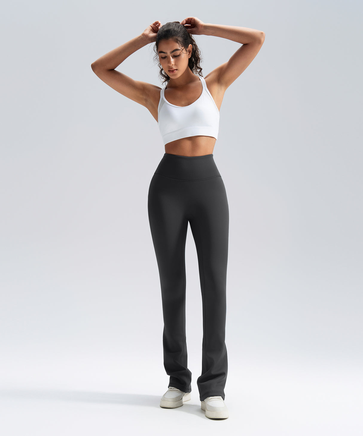 Pantaloni da yoga a gamba larga super morbidi e modellanti Anywhere | Pantaloni da donna con supporto leggero Pantaloni da yoga a gamba larga super morbidi e modellanti Anywhere | Pantaloni da donna con supporto leggero