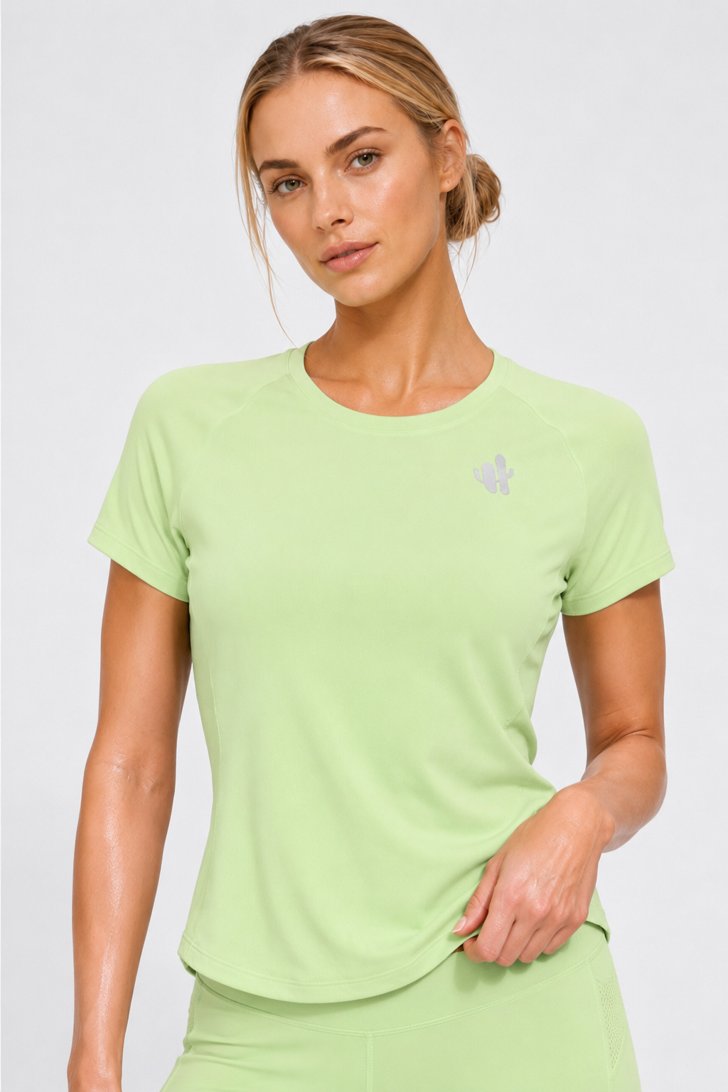 T-shirt slim fit ultraleggera e fresca al tatto | T-shirt a maniche corte da donna