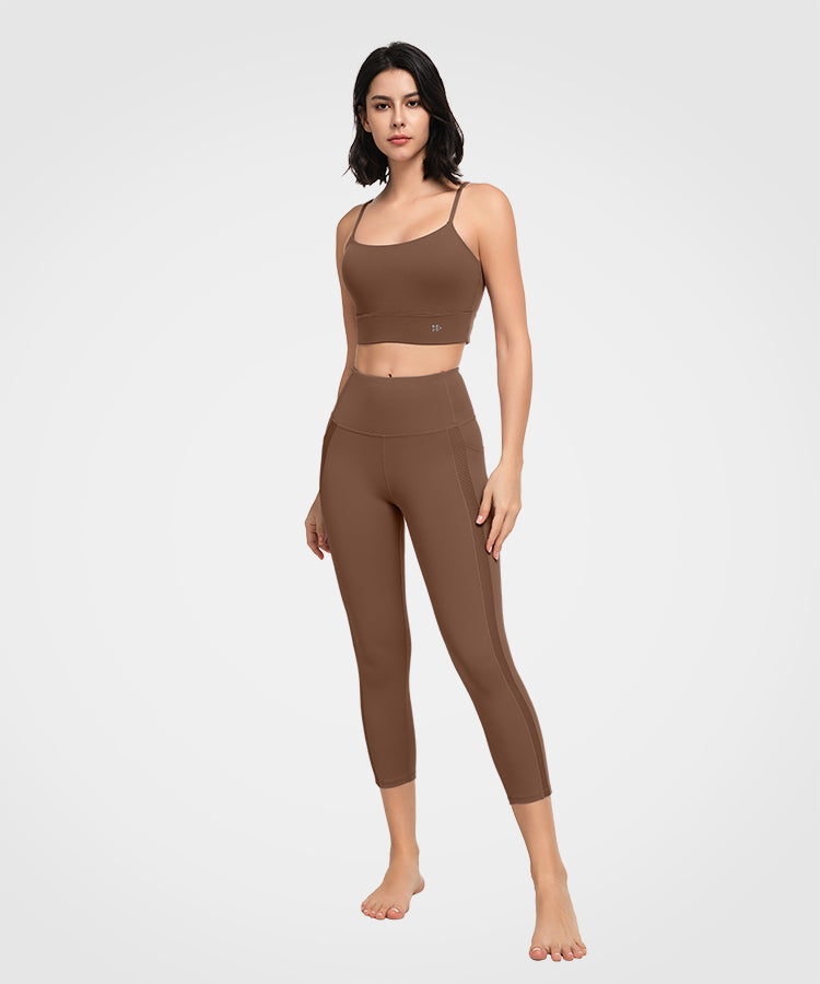 Gepolsterter Yoga-BH mit geformtem U-Ausschnitt und Riemchen | Leicht stützender Sport-BH für Damen Gepolsterter Yoga-BH mit geformtem U-Ausschnitt und Riemchen | Leicht stützender Sport-BH für Damen