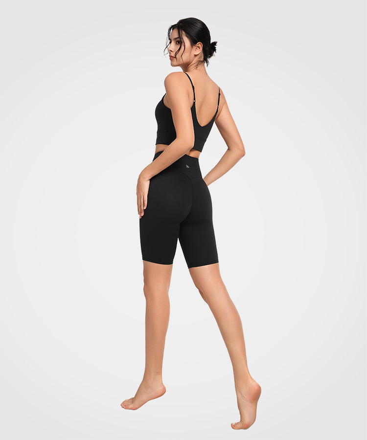 Gepolsterter Yoga-BH mit geformtem U-Ausschnitt und Riemchen | Leicht stützender Sport-BH für Damen Gepolsterter Yoga-BH mit geformtem U-Ausschnitt und Riemchen | Leicht stützender Sport-BH für Damen