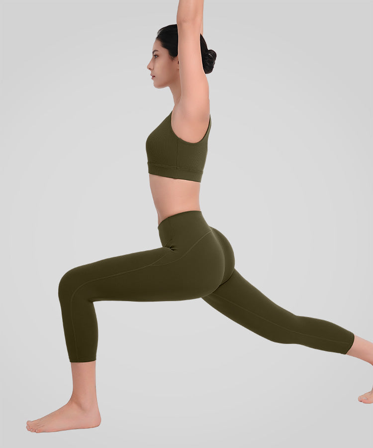 Sujetador de yoga con relleno y espalda en U profunda acanalada Shift | Sujetador deportivo de sujeción ligera para mujer