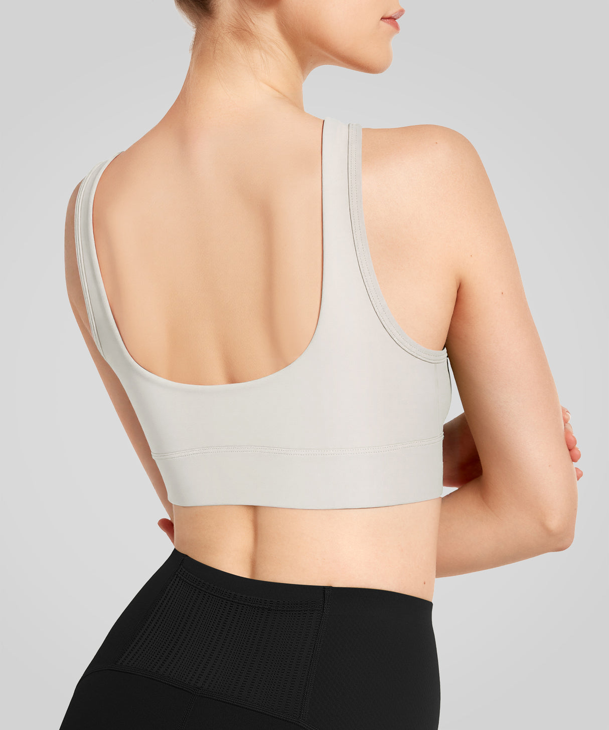 Anywhere V-Neck Wide Underband Sewn-In Pads Daily Bra | Women's Light Support Sports Bra