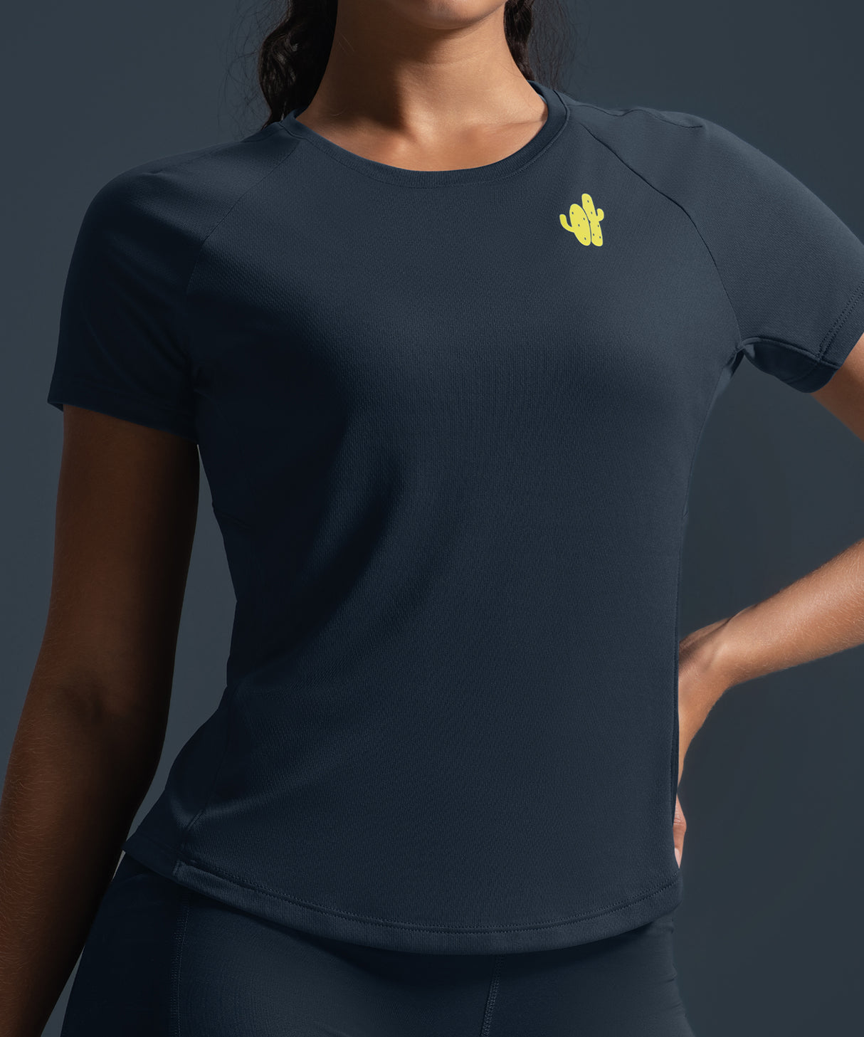 Camiseta ultraligera de tacto fresco y corte ajustado | Camiseta de manga corta para mujer