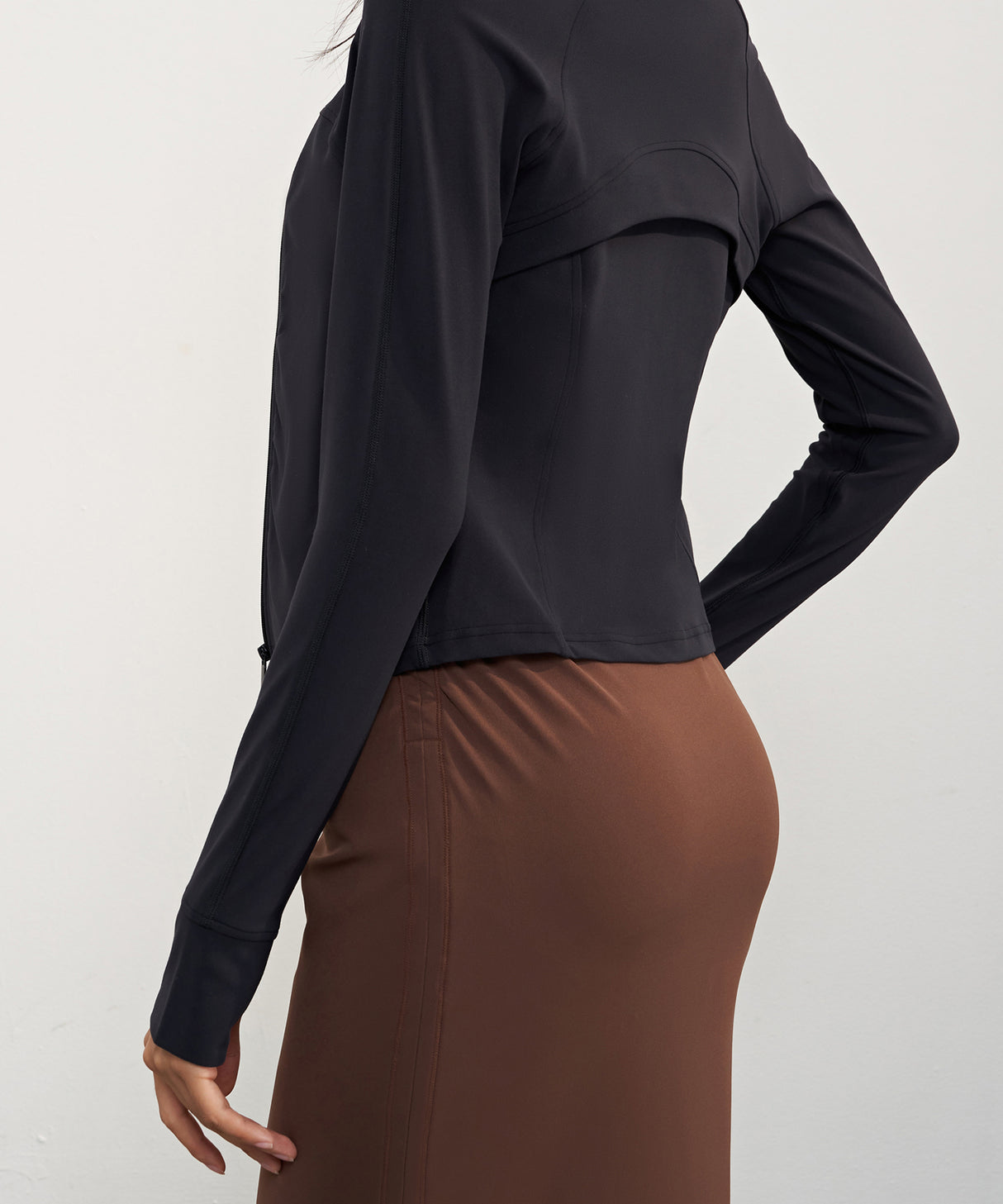 Anywhere Slim-fit active jacket with mesh back panel | Women's Sports Jacket