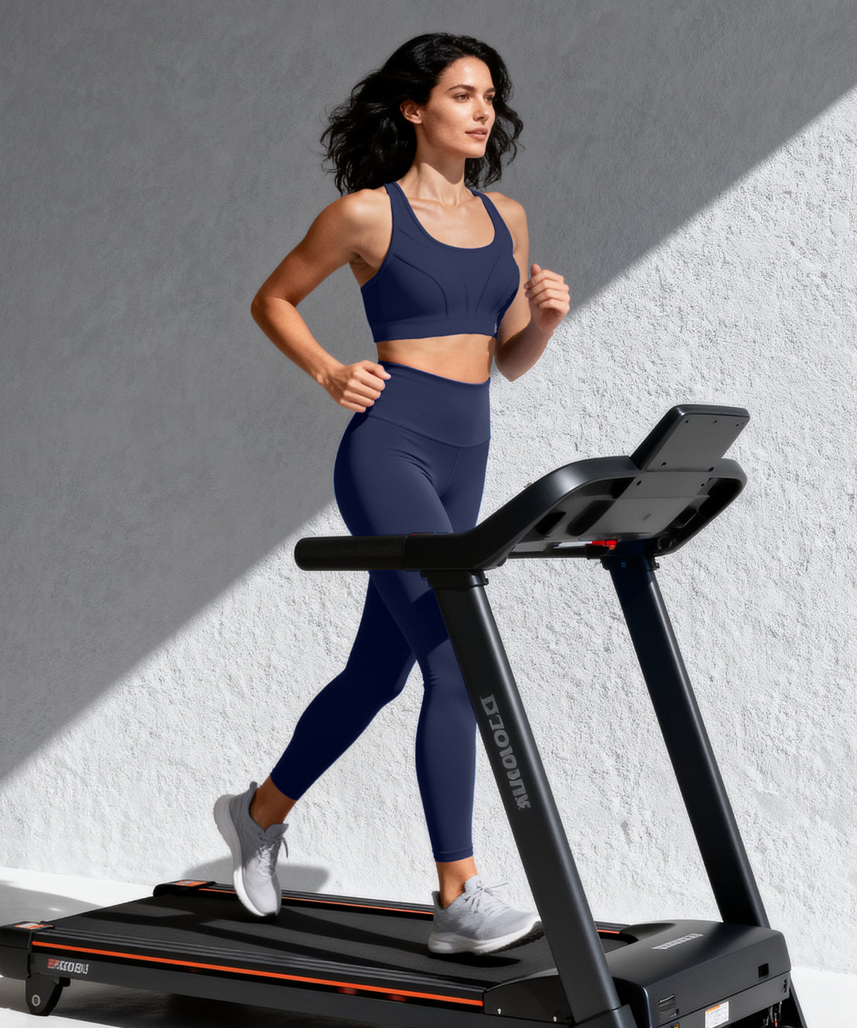 Sujetador deportivo acolchado Power Adjustable Enhance | Sujetador deportivo de sujeción media para mujer