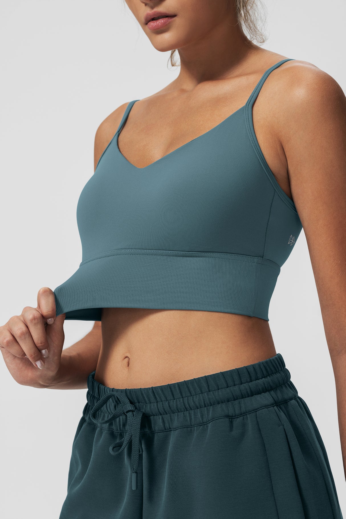 Reggiseno yoga imbottito a coste con scollo a V Echo | Reggiseno sportivo leggero da donna