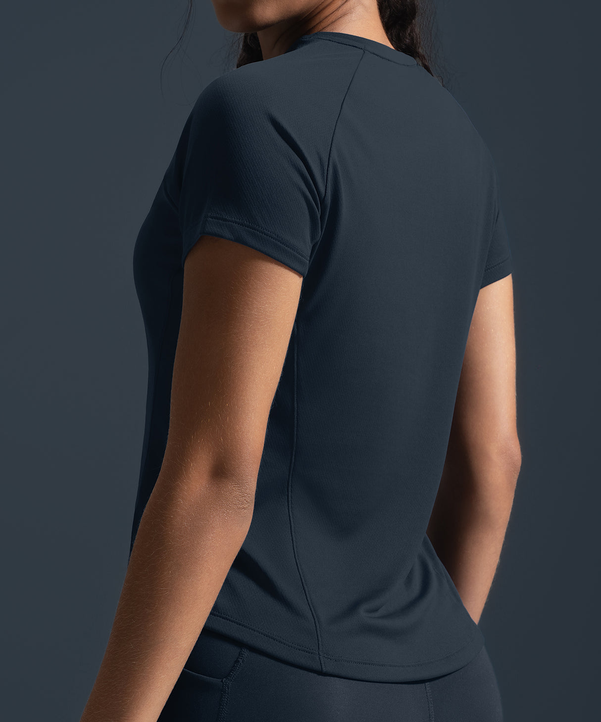 Camiseta ultraligera de tacto fresco y corte ajustado | Camiseta de manga corta para mujer