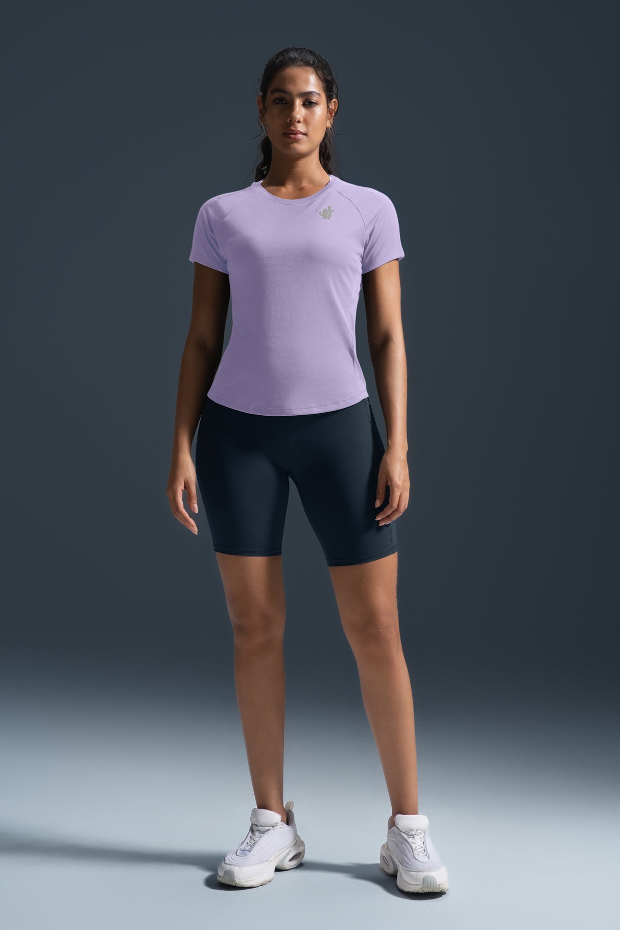 Ultraleichtes Cool Touch Slim Fit T-Shirt | Kurzarm-T-Shirt für Damen