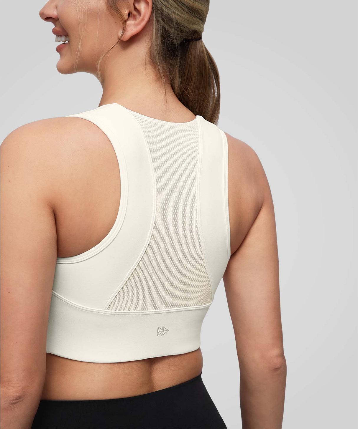 Sculpt Sleek Underbust Contour Seam Yoga Bra| Women's Light Support Sports Bra