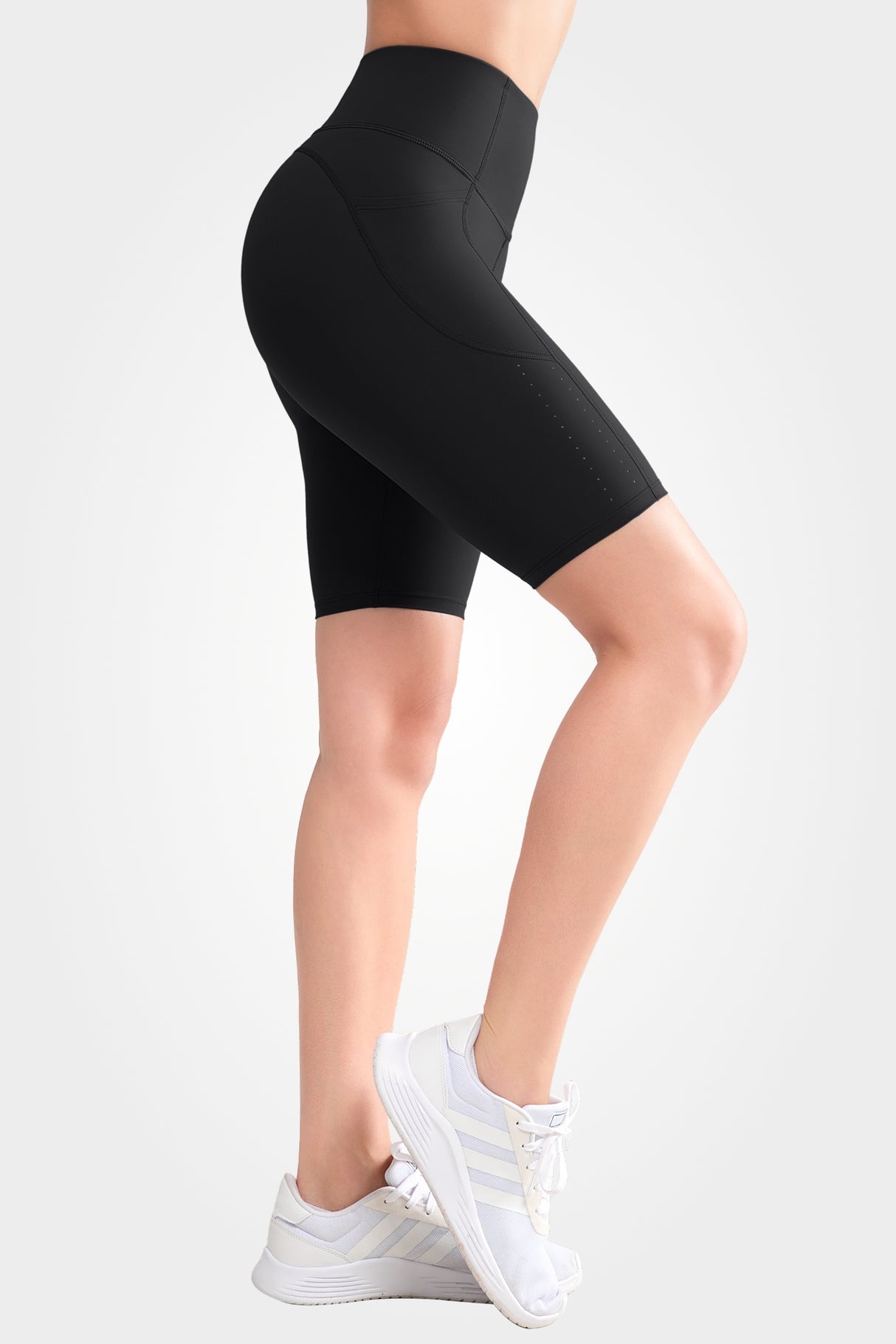 Pantaloncini da ciclista traforati con tasche laterali a vita alta Echo, 8" | Pantaloncini sportivi ad alto supporto da donna
