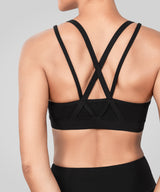 Sujetador de yoga acolchado Echo Long con tirantes cruzados dobles | Sujetador deportivo de sujeción ligera para mujer