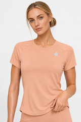 T-shirt slim fit ultraleggera e fresca al tatto | T-shirt a maniche corte da donna