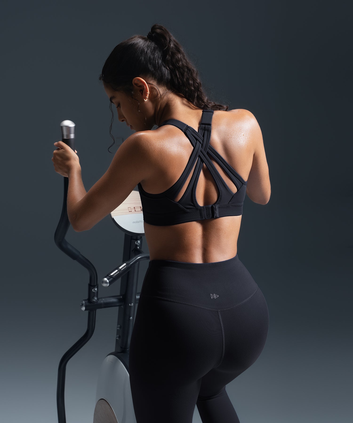 【送料無料】SPORTS レディース CROSS OVER SPORTS BRブラトップ circuit-rib-seamless-sports-