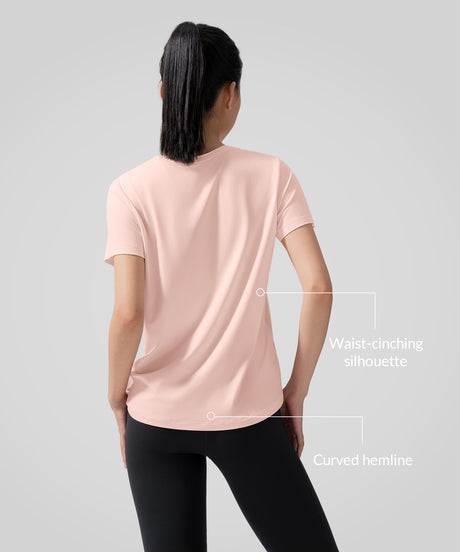 Lätt, figurnära t-shirt i enfärgad färg överallt | Kortärmad t-shirt för kvinnor
