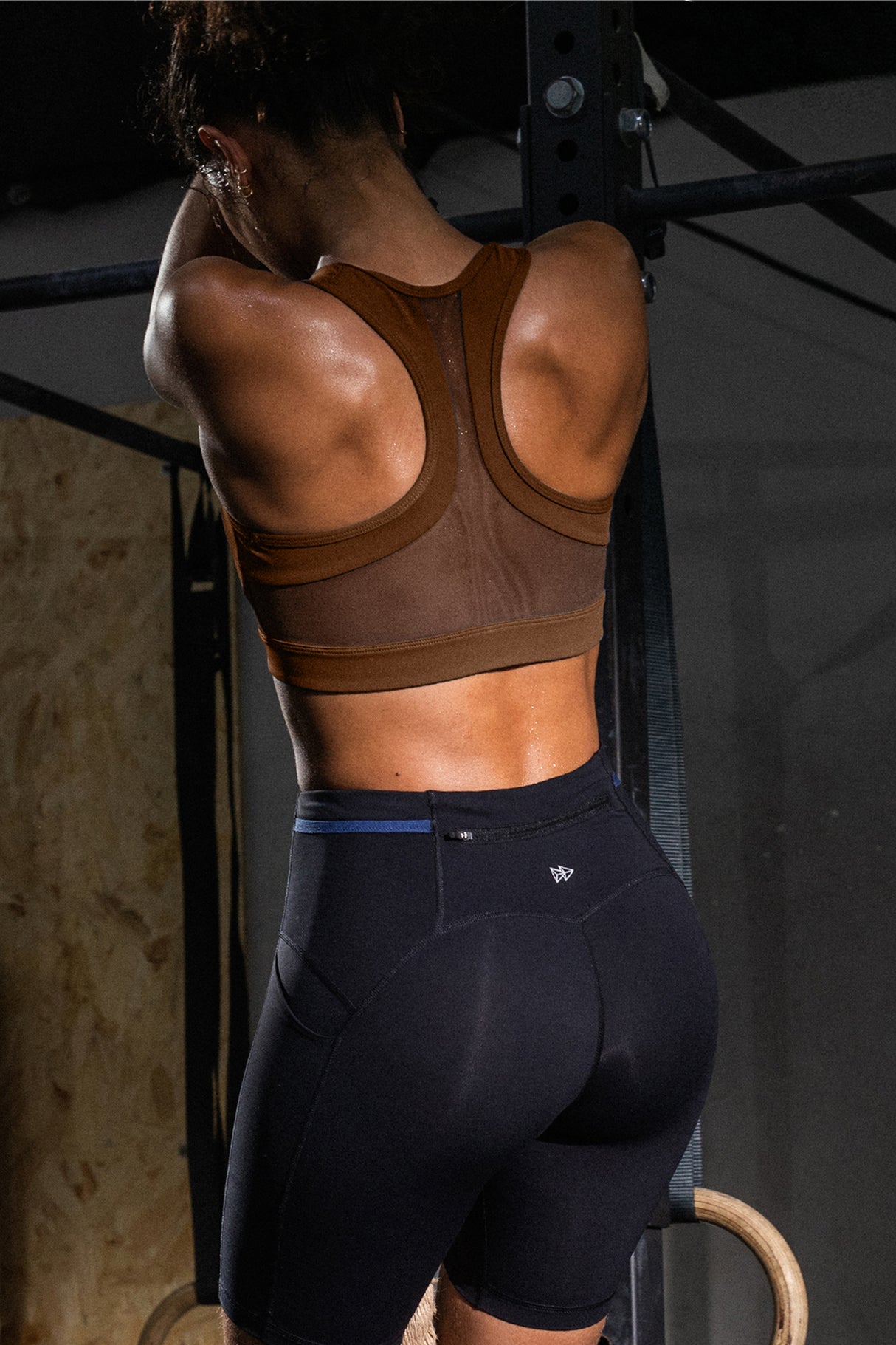 Reggiseno da corsa imbottito con schiena incrociata in rete e cerniera frontale Enfold | Reggiseno sportivo ad alto sostegno da donna