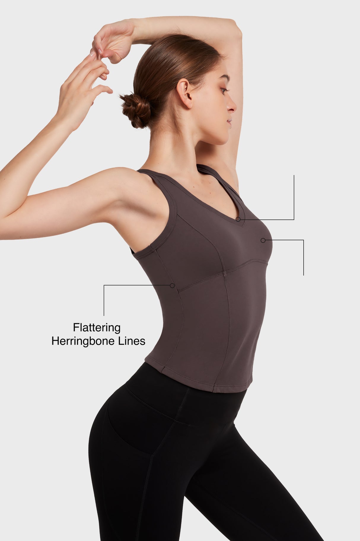Camiseta de tirantes con escote en V y almohadillas integradas | Camiseta deportiva para mujer