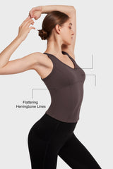 Camiseta de tirantes con escote en V y almohadillas integradas | Camiseta deportiva para mujer