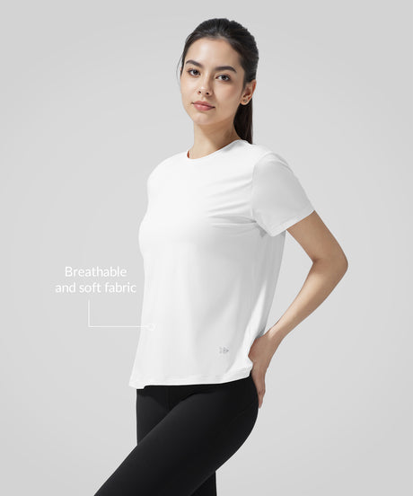 Lätt, figurnära t-shirt i enfärgad färg överallt | Kortärmad t-shirt för kvinnor