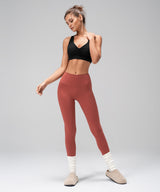 Reggiseno yoga con scollo a V e coppe rimovibili Anywhere Crisscross | Reggiseno sportivo leggero da donna
