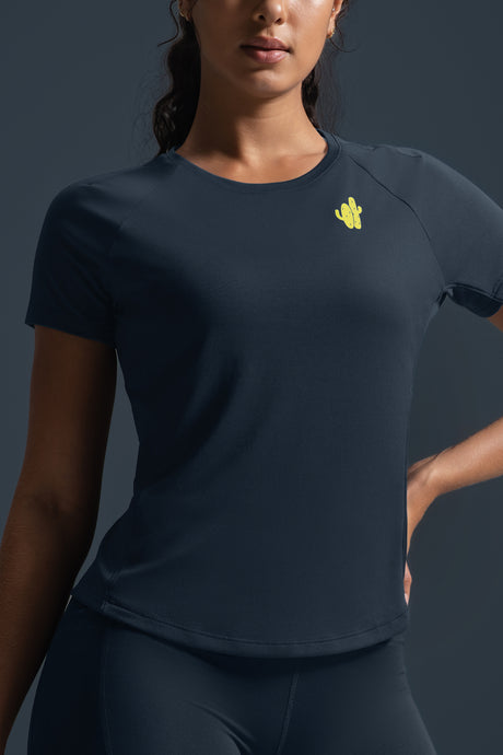 Ultraleichtes Cool Touch Slim Fit T-Shirt | Kurzarm-T-Shirt für Damen