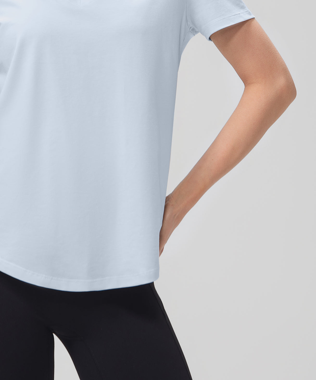 Anywhere V-Neck Lightweight Short Sleeve Tee| Women's Short Sleeve T-shirt