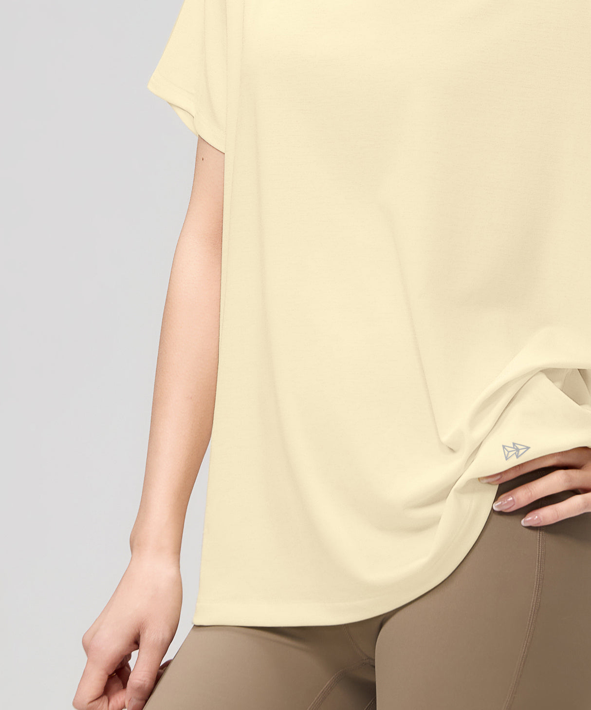 Anywhere Lightweight Breathable Short Sleeve Tee| Women's Short Sleeve T-shirt