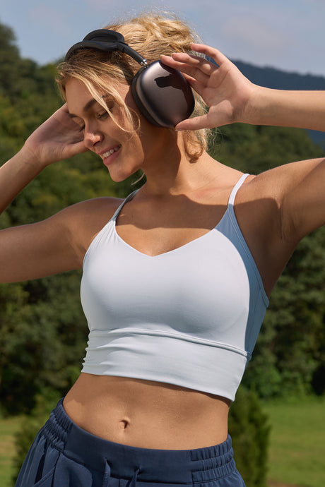 Echo Yoga-BH mit V-Ausschnitt, gerippt, gepolstert | Sport-BH mit leichter Unterstützung für Damen