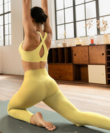 Reggiseno yoga imbottito con scollo a barchetta e schiena incrociata | Reggiseno sportivo con supporto leggero da donna