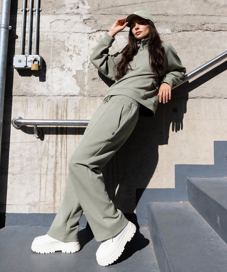 Anywhere Relaxed Fit Drawstring Sweatpants| Women's Sports Pants