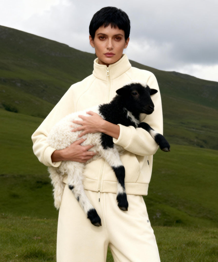 Giacca in pile con collo alto e tasche con cerniera ovunque | Giacca sportiva da donna